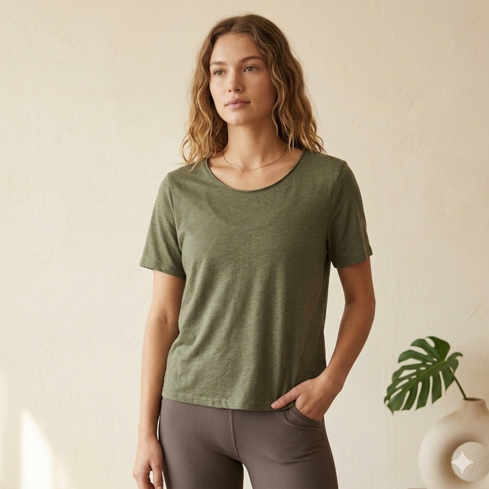 Alo Yoga Top Womens Small Olive Green Scoop Neck Short Sleeve Athleisure Tee